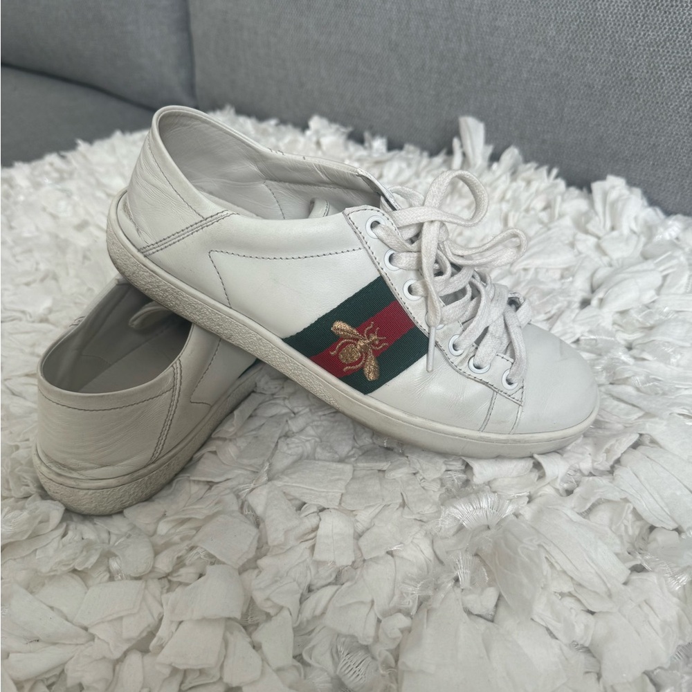 Gucci Sneakers 100 % Authentic womens